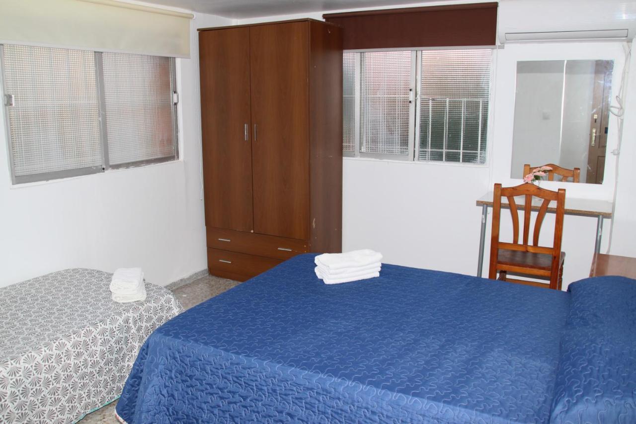 Pension La Lambra Azul Alicante Exterior photo