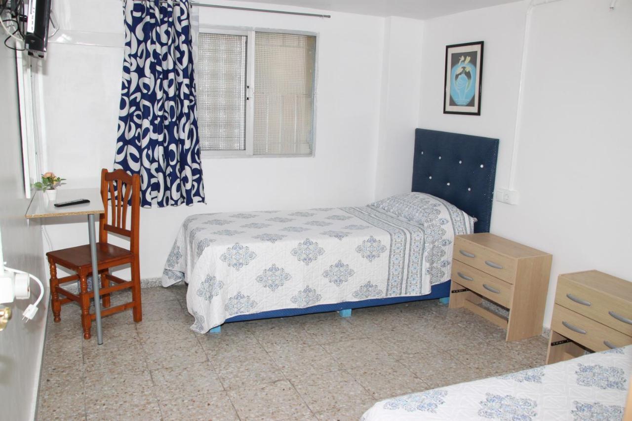 Pension La Lambra Azul Alicante Exterior photo